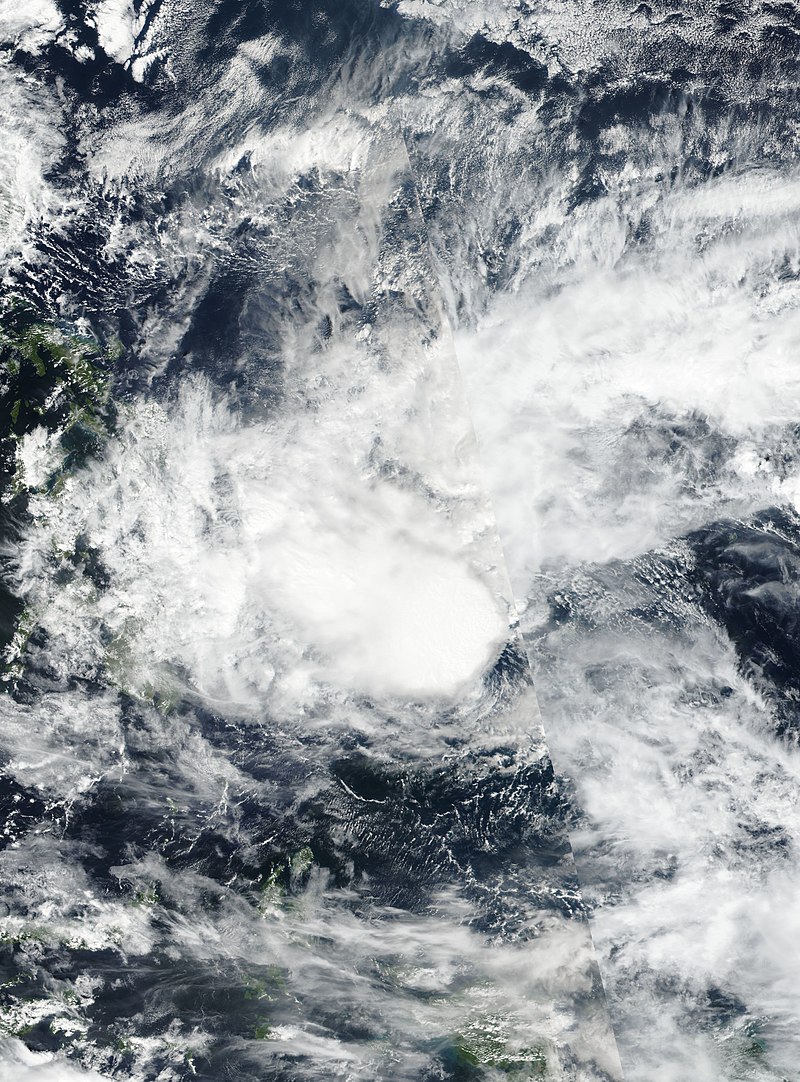 熱帶低壓01W 衛星雲圖