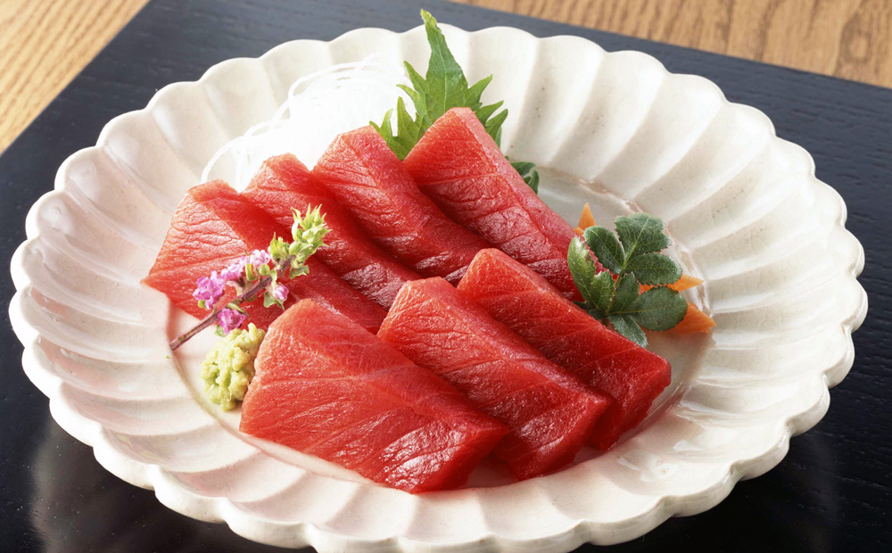 鮪魚生魚片