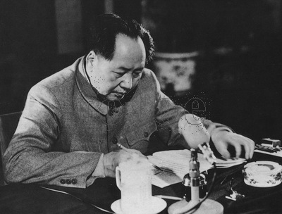 毛澤東主席參與第一部憲法起草