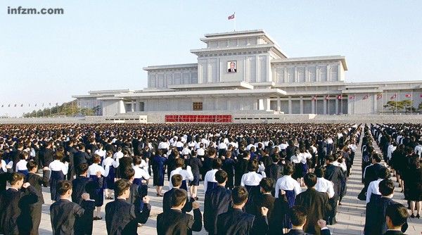 朝鮮平壤，朝鮮民眾紀念金日成誕辰99周年。