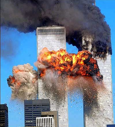 911事件——被撞毀的世貿大樓