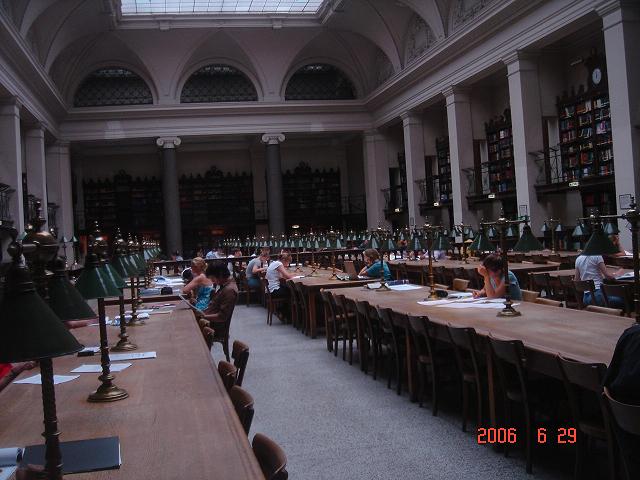 維也納大學圖書館閱覽室