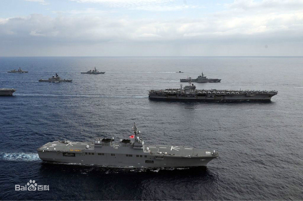 日本海上自衛隊與美軍在太平洋軍演