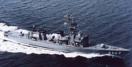 日本海自阿武隈級護衛艦