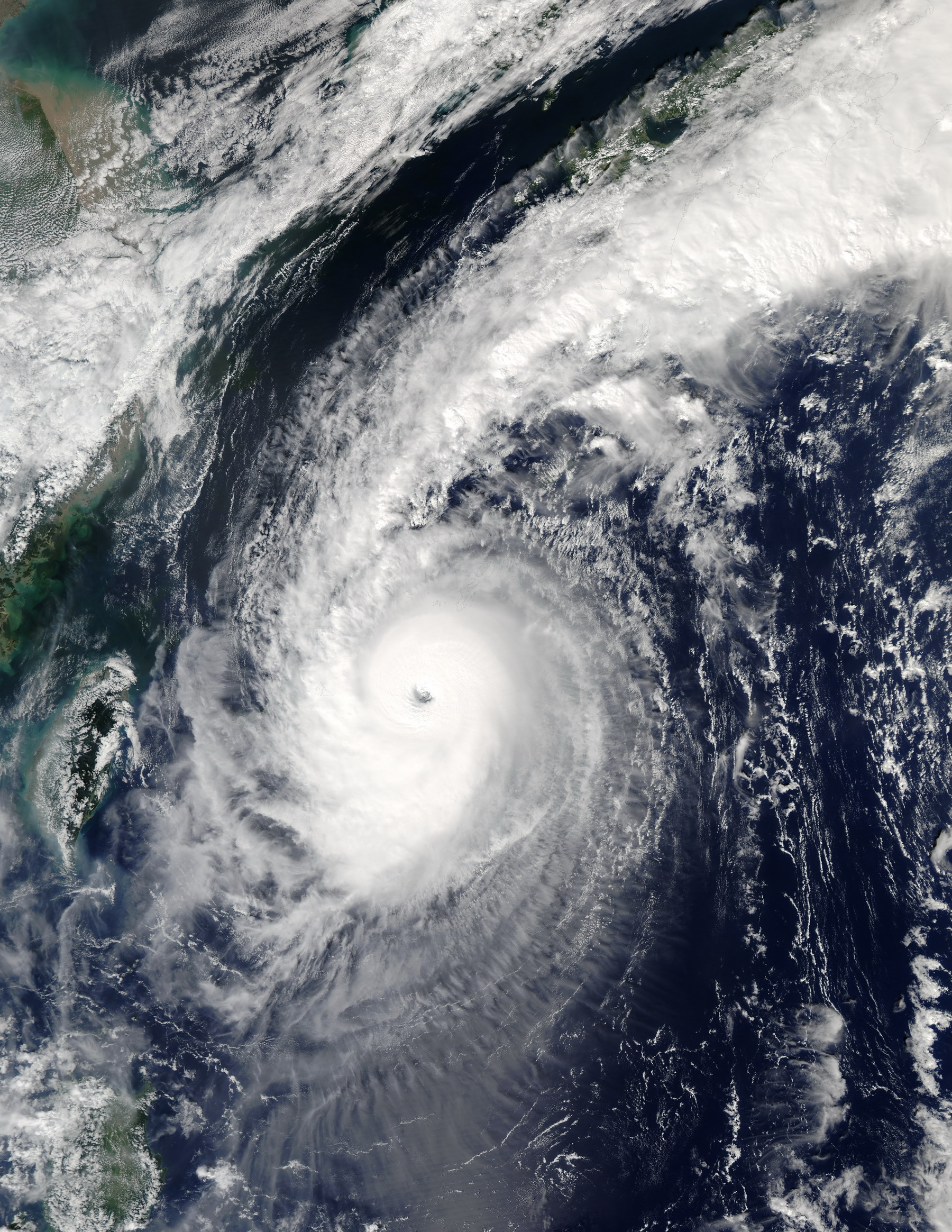 超強颱風暹芭 衛星雲圖