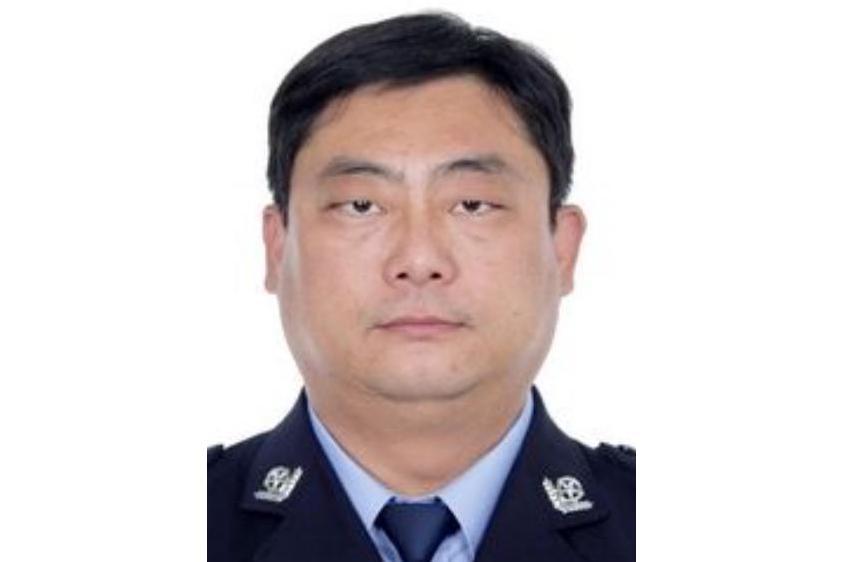 任衛東(山東省濟寧市嘉祥縣公安局黨委委員、副政委) 任衛東(山東省濟寧市嘉祥縣公安局黨委委員、副政委)