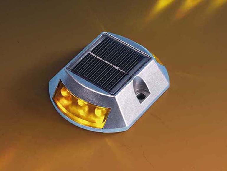 太陽能道釘燈