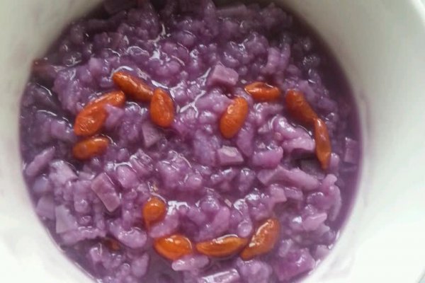 美味健康枸杞紫薯粥