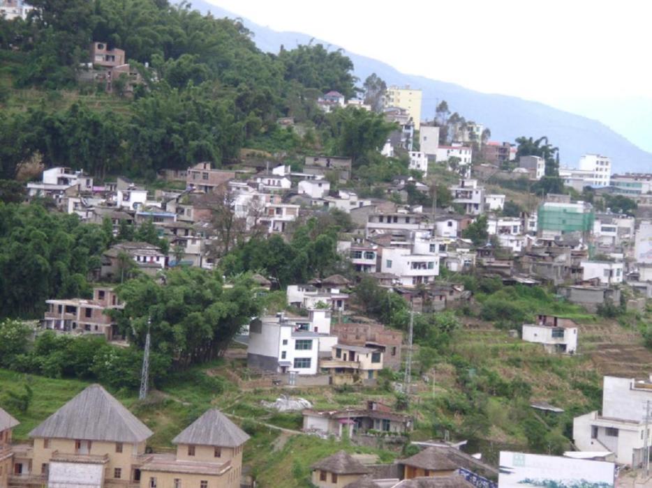 落瓦村 落瓦村