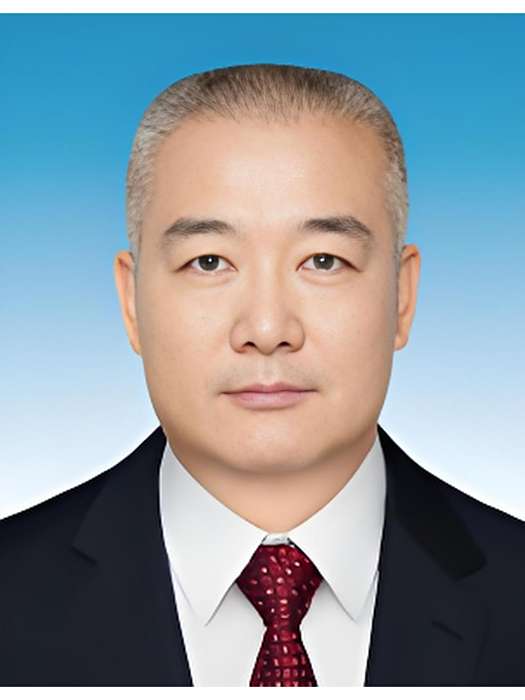 苗海斌(內蒙古自治區興安盟行署黨組成員、副盟長,盟公安局黨委書記、局長) 苗海斌(內蒙古自治區興安盟行署黨組成員、副盟長,盟公安局黨委書記、局長)