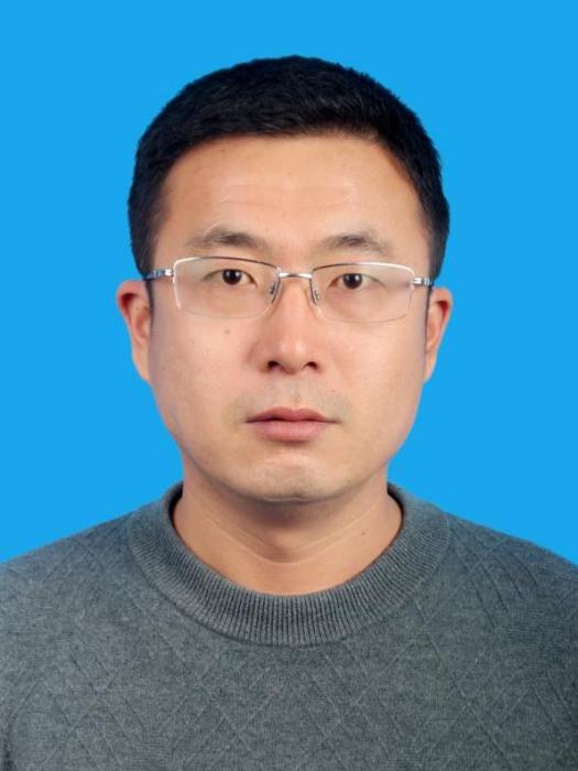 張可心(瀋陽建築大學副教授)