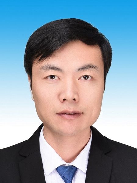 楊威(河南省開封市順河回族區人民政府副區長、宋門黨工委書記) 楊威(河南省開封市順河回族區人民政府副區長、宋門黨工委書記)