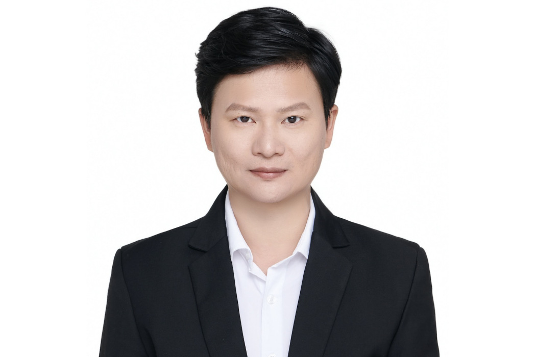 李偉佳(大連理工大學物理學院副教授) 李偉佳(大連理工大學物理學院副教授)