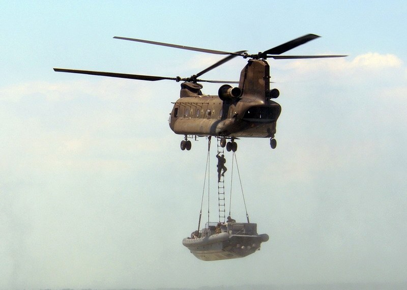 CH-47D增強了外部吊運能力