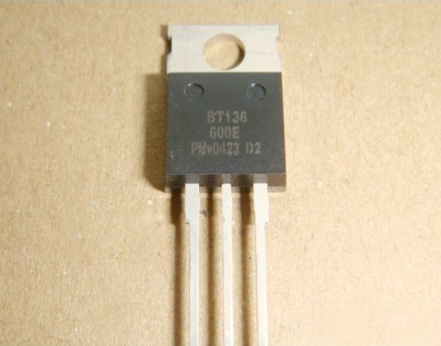 bt136雙向可控矽