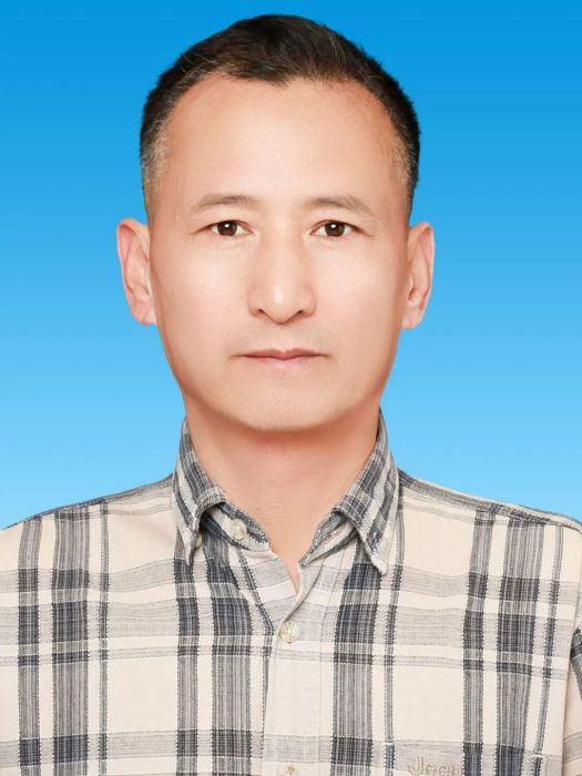 郭岩君(草原不老) 郭岩君(草原不老)