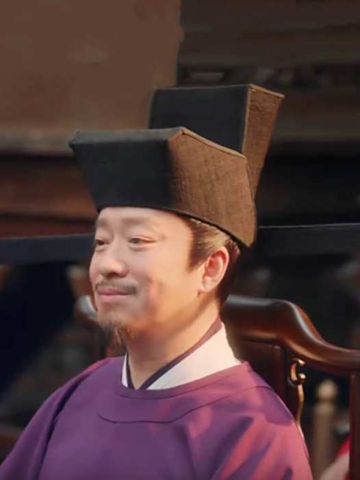 曹勇(《似錦》中的反派角色,由張衣飾演) 曹勇(《似錦》中的反派角色,由張衣飾演)