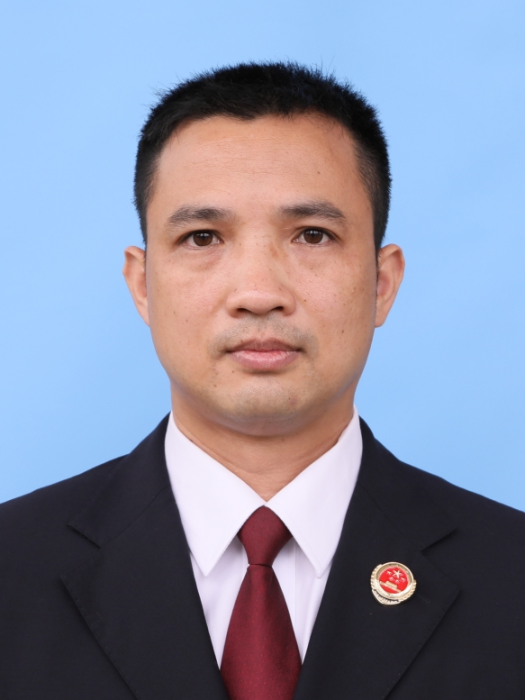 羅翔(廣西壯族自治區河池市巴馬瑤族自治縣人民檢察院黨組書記、檢察長、三級高級檢察官) 羅翔(廣西壯族自治區河池市巴馬瑤族自治縣人民檢察院黨組書記、檢察長、三級高級檢察官)