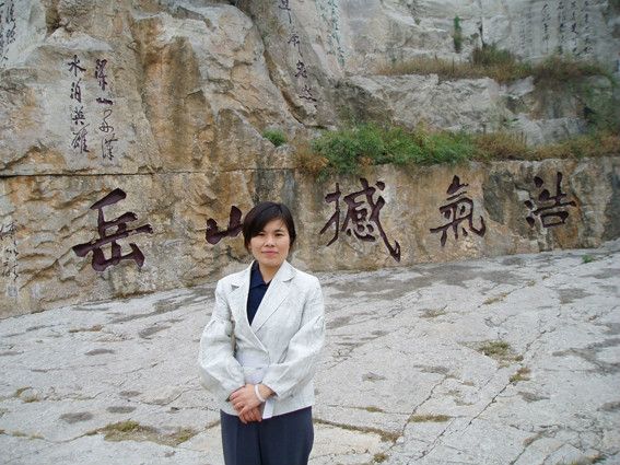 滿江虹
