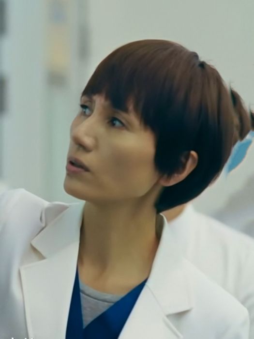 文婷(抗疫醫療片《中國醫生》中的女主角) 文婷(抗疫醫療片《中國醫生》中的女主角)