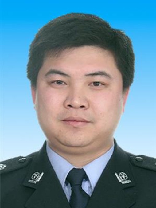 蔡長青(天津市濱海新區公安局黨委委員、副局長) 蔡長青(天津市濱海新區公安局黨委委員、副局長)