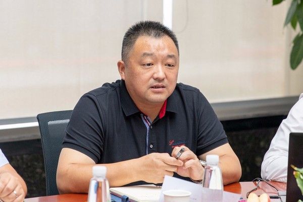 朱林(金鵬控股集團有限公司黨委委員) 朱林(金鵬控股集團有限公司黨委委員)