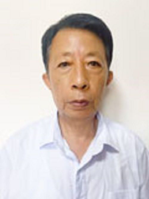 方清華(江西省景德鎮市樂平市鎮橋中學退休教師) 方清華(江西省景德鎮市樂平市鎮橋中學退休教師)