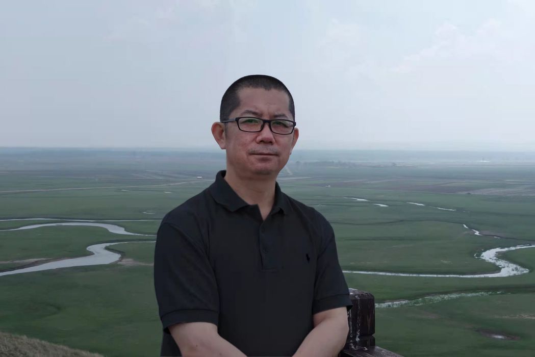 孫東風(油畫家、舞台美術家) 孫東風(油畫家、舞台美術家)