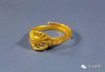 古人的戒指也是用來求婚的嗎？