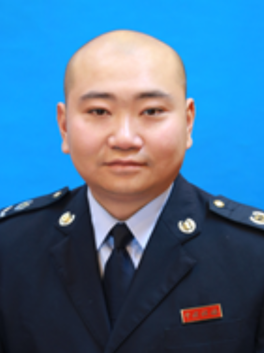 李宗徽(國家稅務總局石棉稅務局黨委書記、局長) 李宗徽(國家稅務總局石棉稅務局黨委書記、局長)