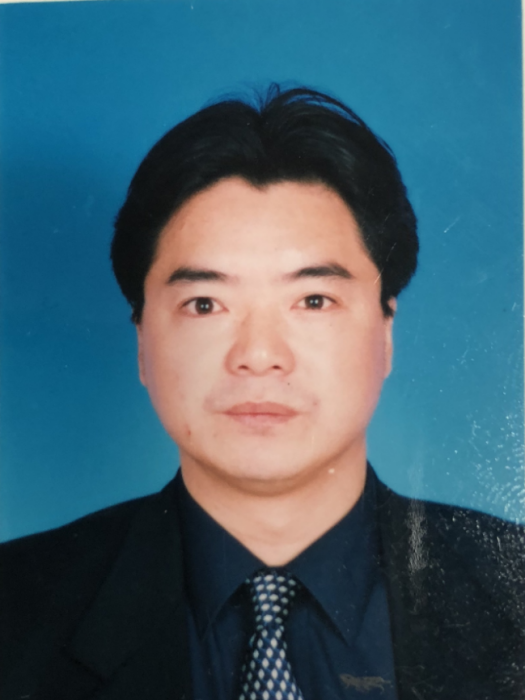 石新民(中央民族大學講師) 石新民(中央民族大學講師)