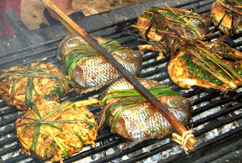 傣族燒魚