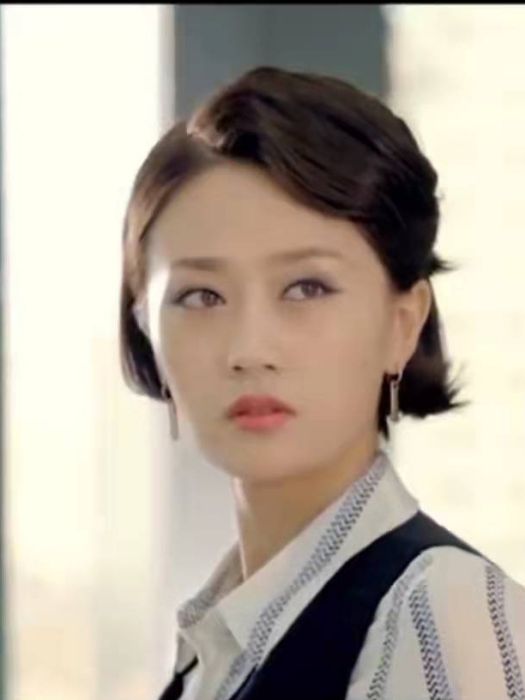 趙娜(電視劇《第22條婚規2》中的角色) 趙娜(電視劇《第22條婚規2》中的角色)