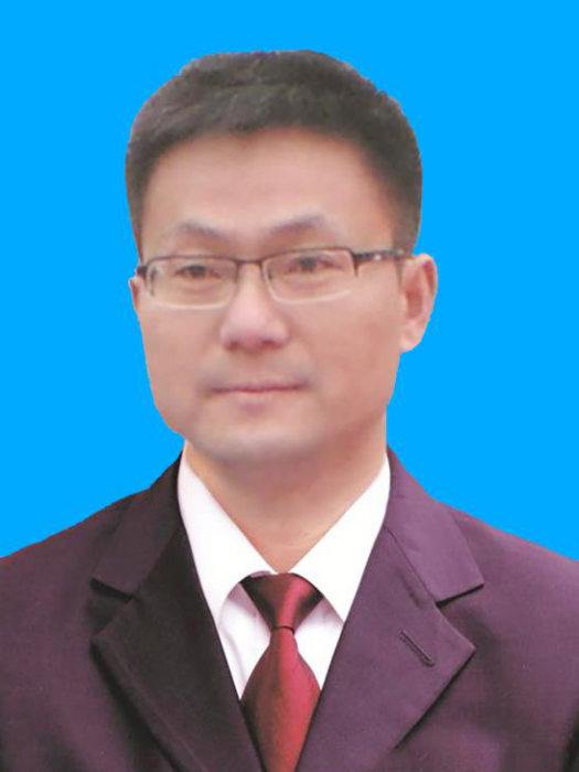 李平(安順市退役軍人事務局黨組成員、副局長)