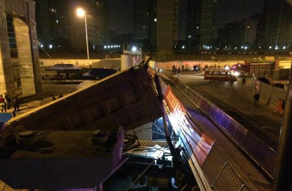 12·17長沙過街天橋垮塌事故