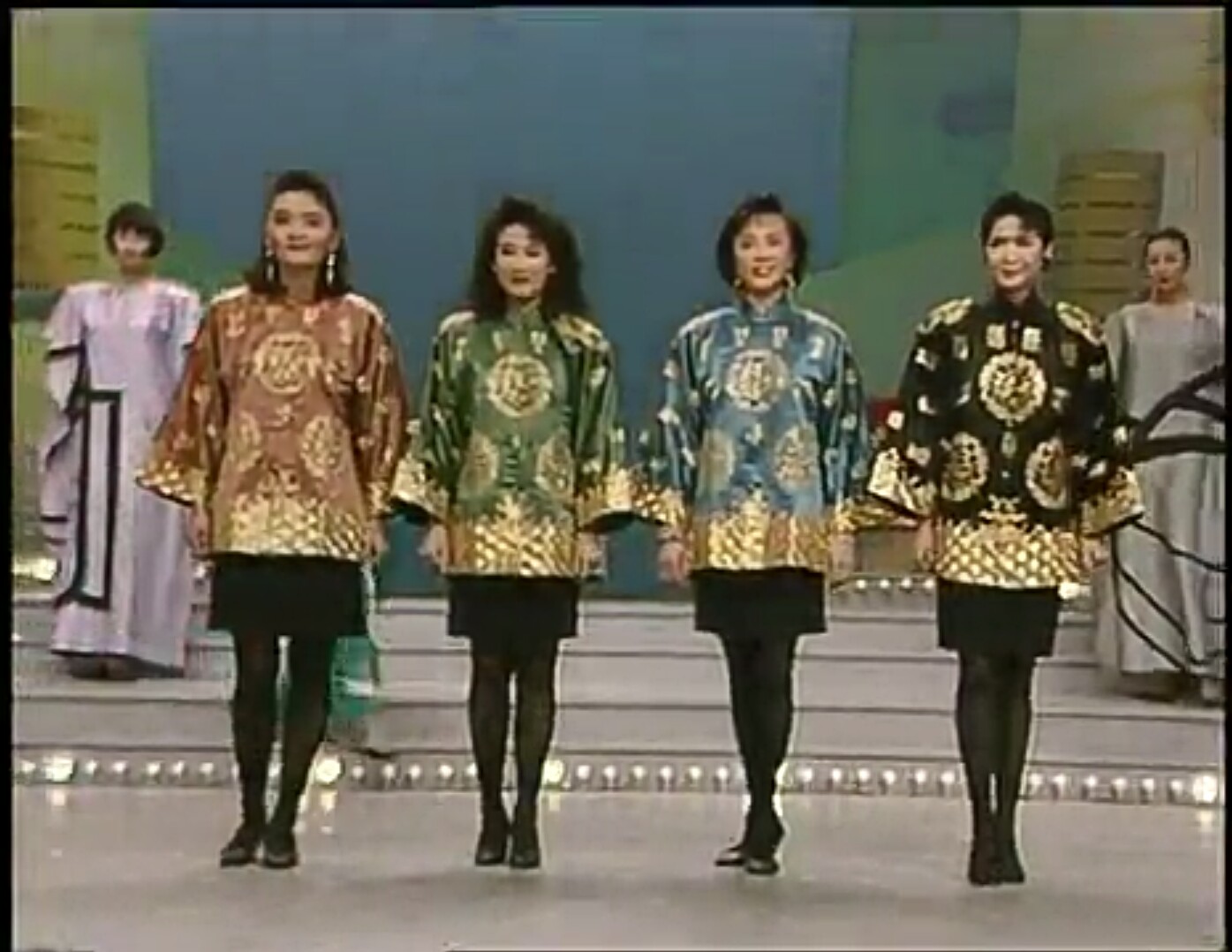 從左到右依次為：張強、劉小娜、陳蕾、張咪