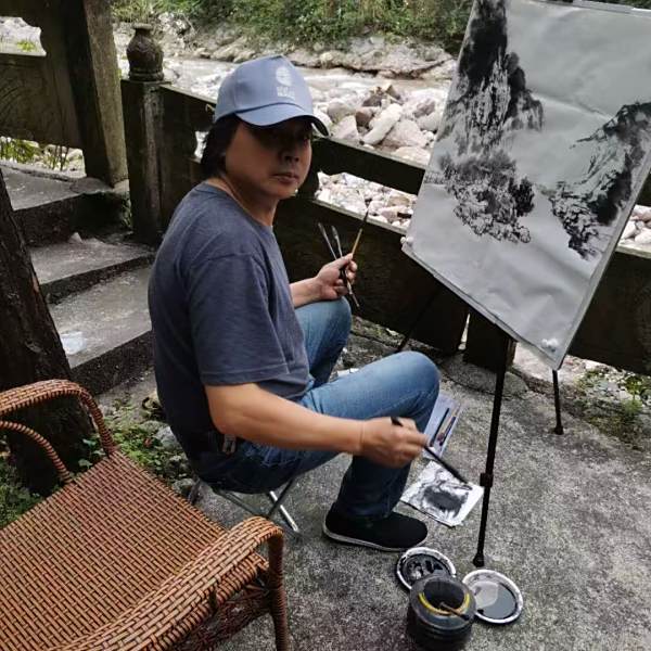 李秋平