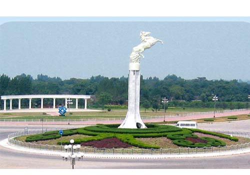 白馬廣場 白馬廣場