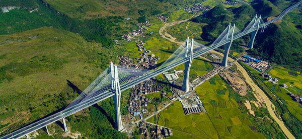 赤石大橋位於中國湖南省郴州市宜章縣赤石鄉