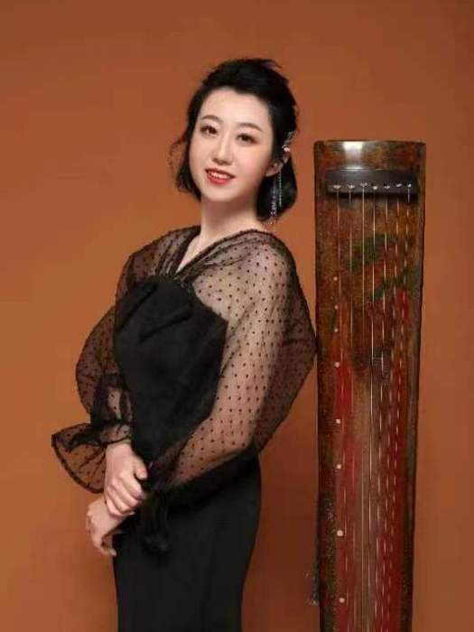 李旭(瀋陽市音樂家協會會員) 李旭(瀋陽市音樂家協會會員)
