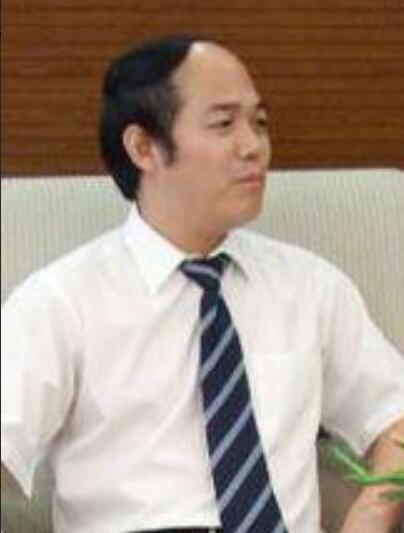 李炳茂 李炳茂