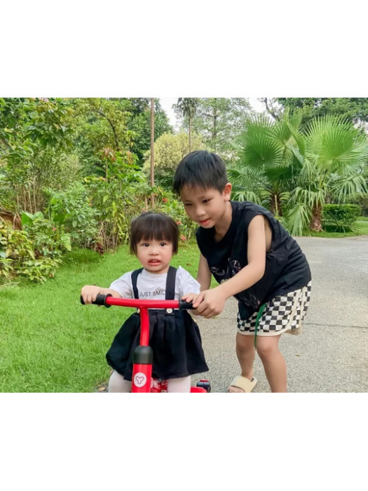 小允兒bb 小允兒bb