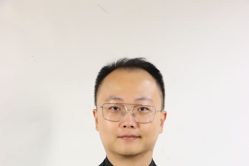 王傳瑞(蘇利南國會議員) 王傳瑞(蘇利南國會議員)
