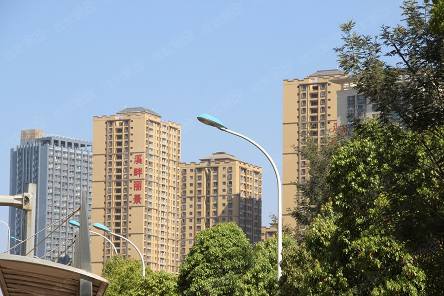 溪畔麗景 溪畔麗景