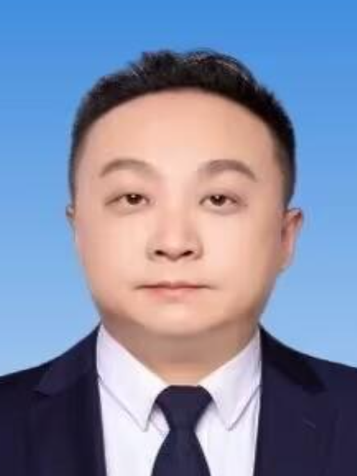 熊燚(四川省綿陽市涪城區交通運輸局黨組書記、局長) 熊燚(四川省綿陽市涪城區交通運輸局黨組書記、局長)
