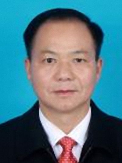 盧啟龍(廣西壯族自治區柳州市司法局黨組成員) 盧啟龍(廣西壯族自治區柳州市司法局黨組成員)