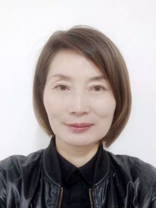 趙小梅(中共二十大代表、江西省巨石集團九江鈣業有限公司生產工藝員) 趙小梅(中共二十大代表、江西省巨石集團九江鈣業有限公司生產工藝員)
