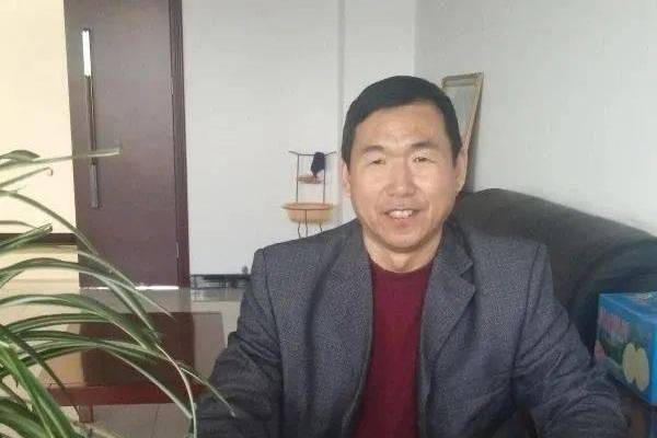 白玉俊(山東大學材料學院教授) 白玉俊(山東大學材料學院教授)