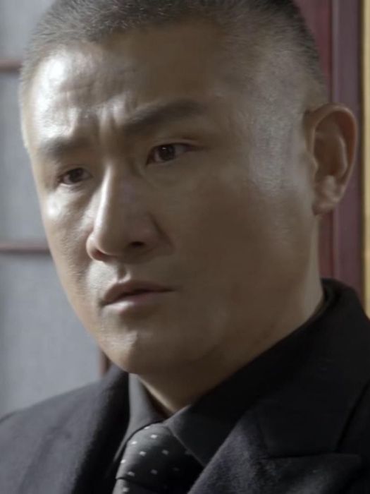 秋野(抗戰劇《手槍隊》中的日軍特務角色) 秋野(抗戰劇《手槍隊》中的日軍特務角色)