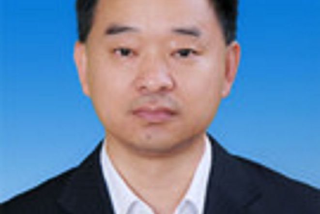 余左權 余左權